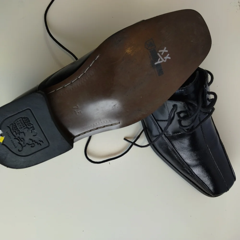Shoes - Picture 6 of 6